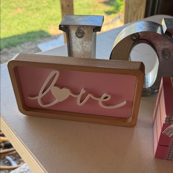 Valentine's Day Love Decor Set - Red and Silver - Picture 5 of 12